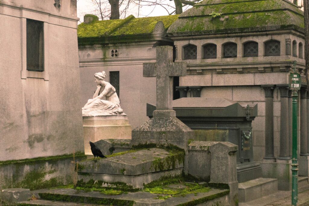  Père Lachaise Cemetery